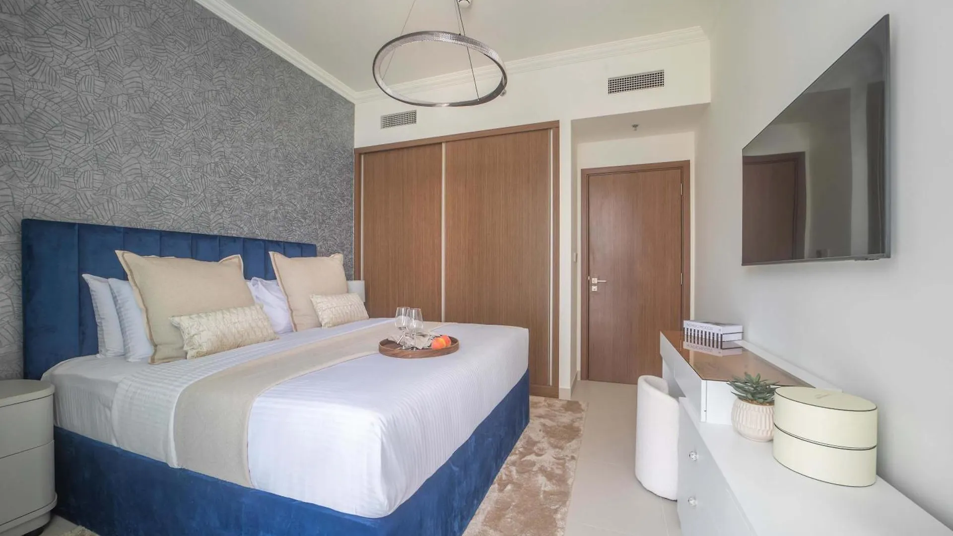 Frank Porter - Palace Beach Residence Tower Dubai