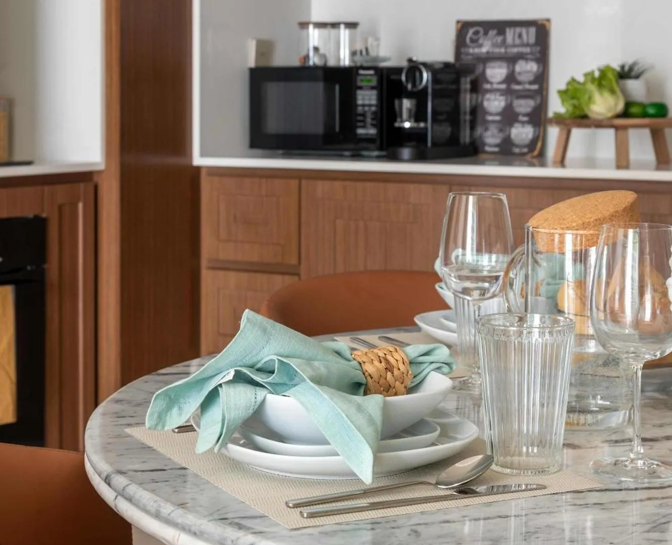 Frank Porter - Palace Beach Residence Tower Dubai Apartment
