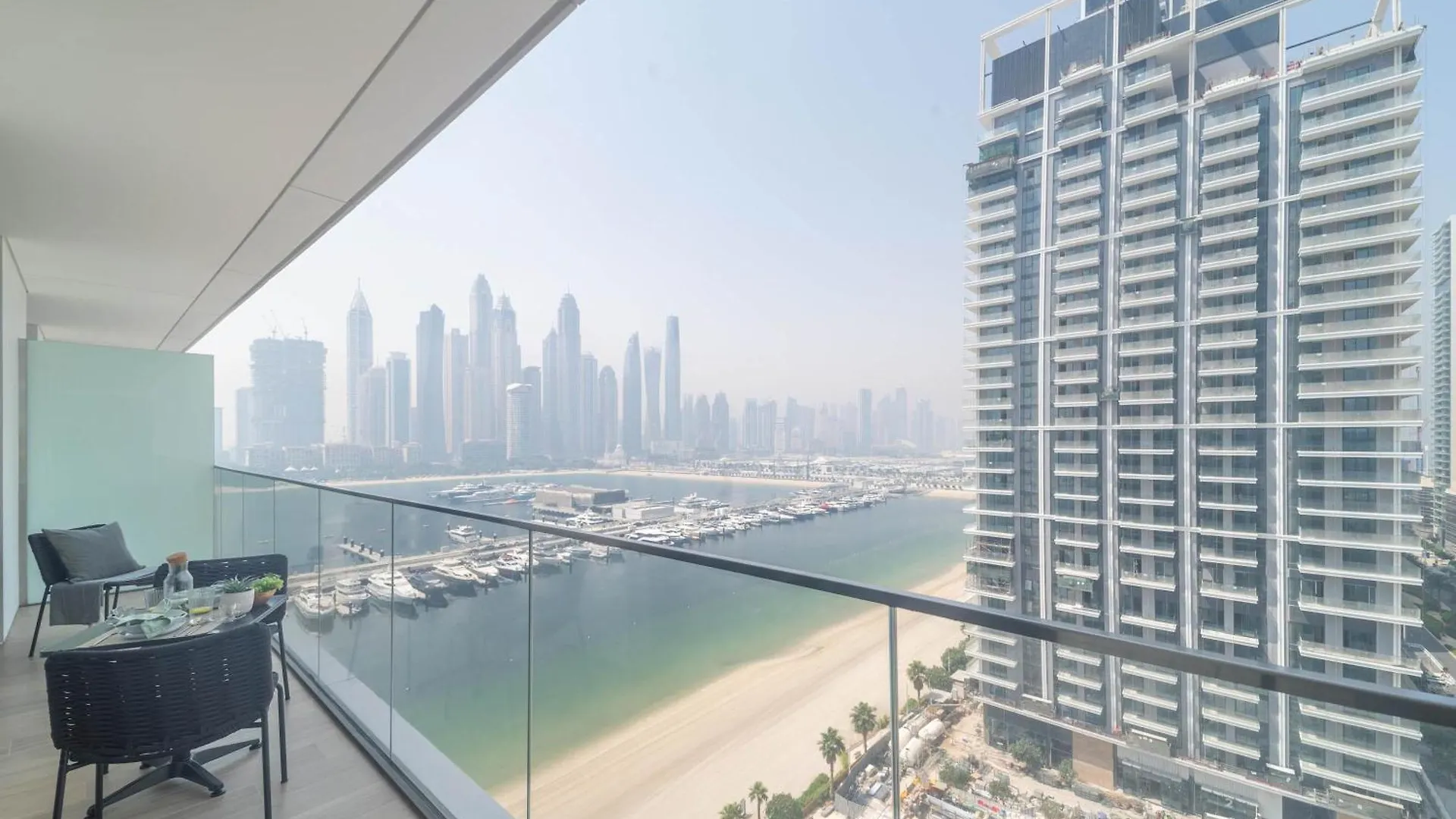 Frank Porter - Palace Beach Residence Tower Dubai